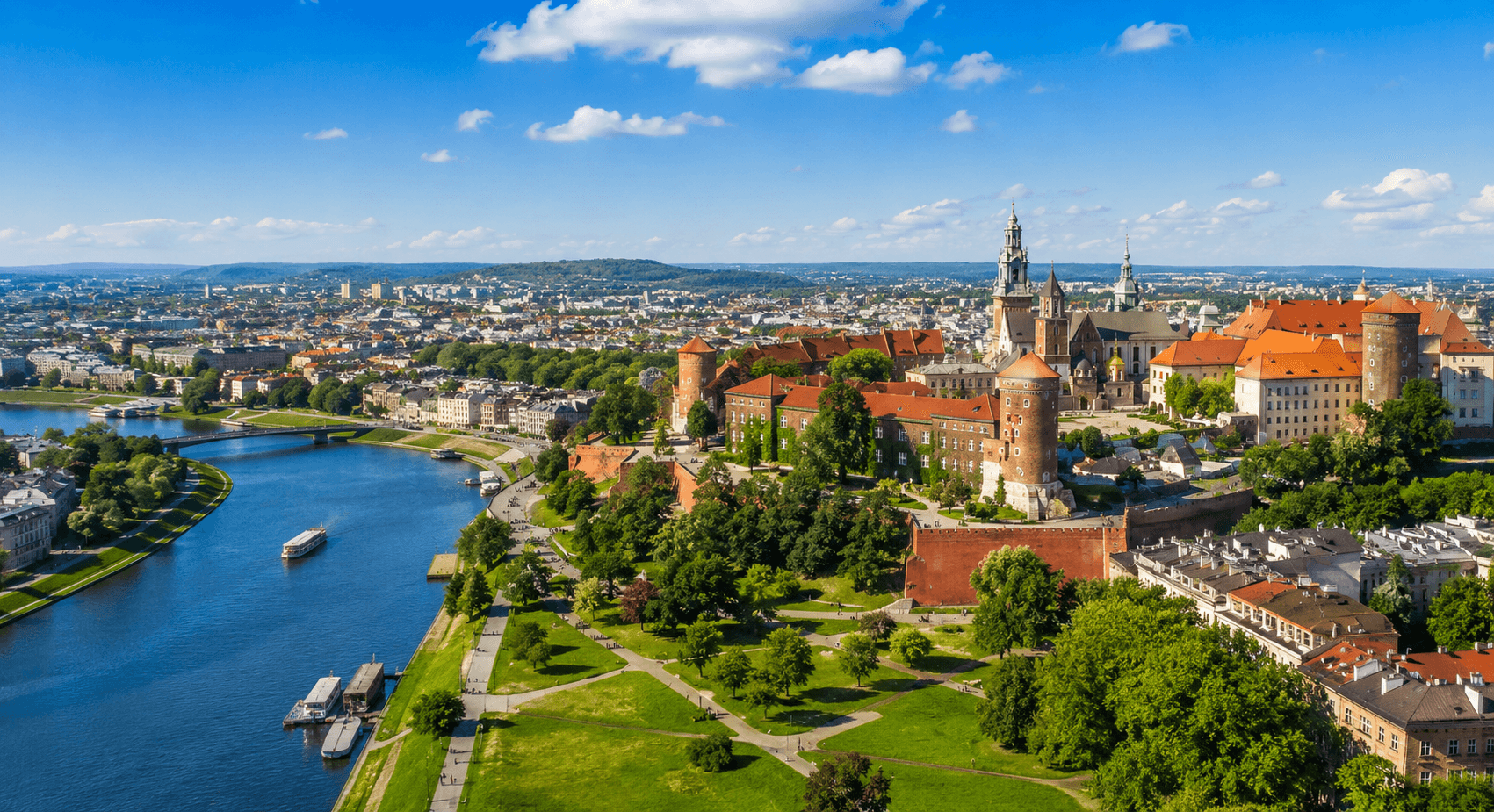 Kraków historic skyline and Wawel landscape